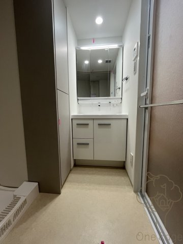 STANDZ新大阪の洗面所