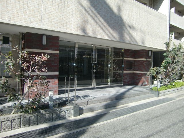 エル・セレーノ石屋川の駐車場