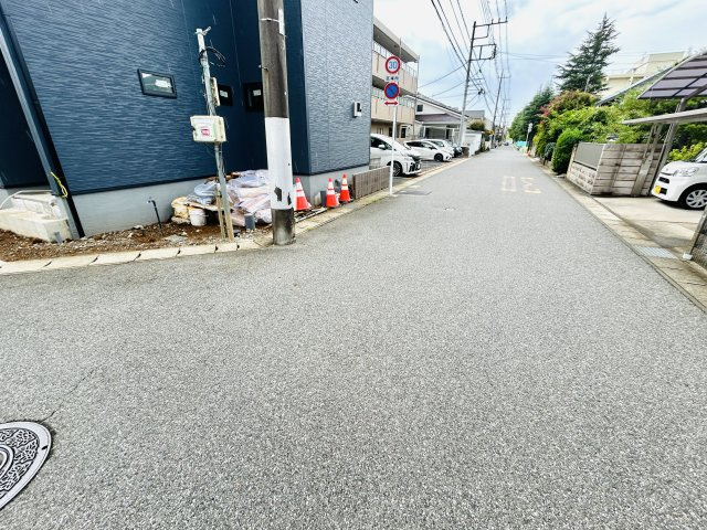 千葉市花見川区さつきが丘１丁目の前面道路含む現地写真|8月15日撮影