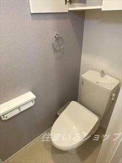 ルタンＳ　Ⅰのトイレ|シャワートイレ・収納棚あり