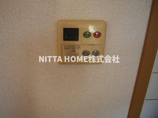 アーバン縄手Ｃの設備|給湯器のスイッチです＊