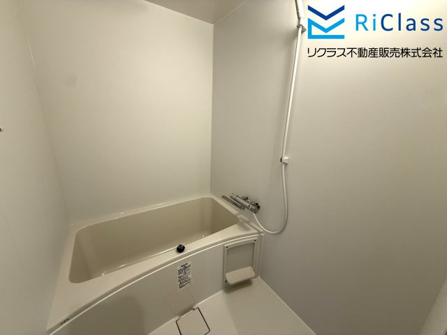 グランドプラザ神戸の浴室|新調のきれいなお風呂です
