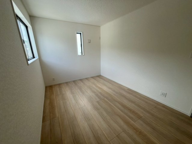 クレイドルガーデン南城市佐敷 1号棟（全3棟）※本日内覧可能※の洋室|洋室（6.7畳）