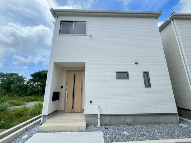 クレイドルガーデン南城市佐敷 1号棟（全3棟）※本日内覧可能※の外観