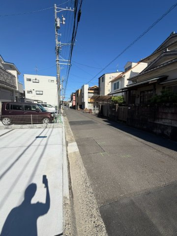 静岡市葵区田町７期　新築戸建　全７棟　G号棟の前面道路含む現地写真