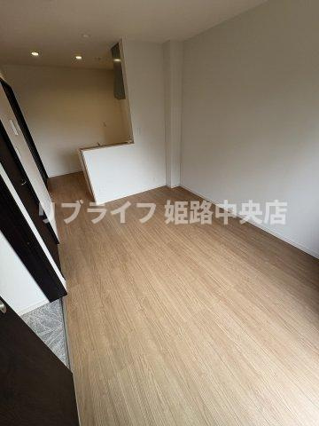 N.I.S.の居間・リビング
