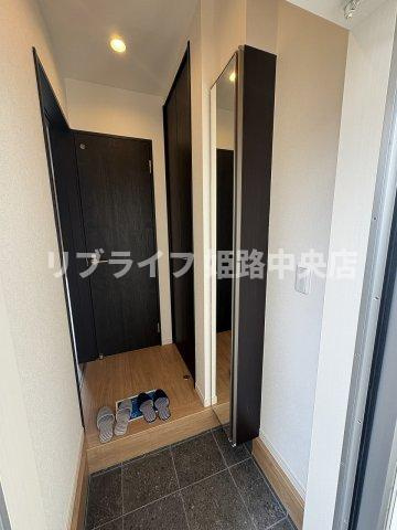 N.I.S.の玄関