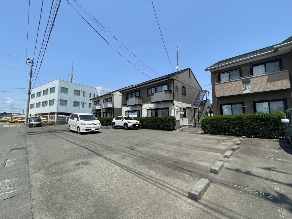 シャンボール Ｂの駐車場