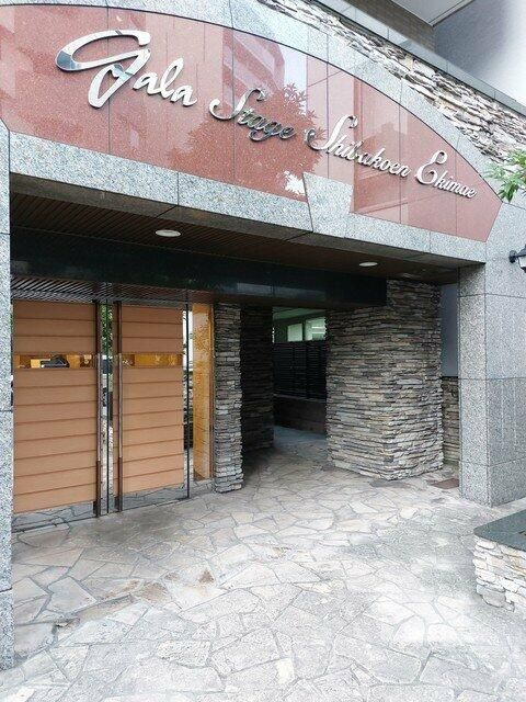 ガラ・ステージ芝公園駅前のエントランス