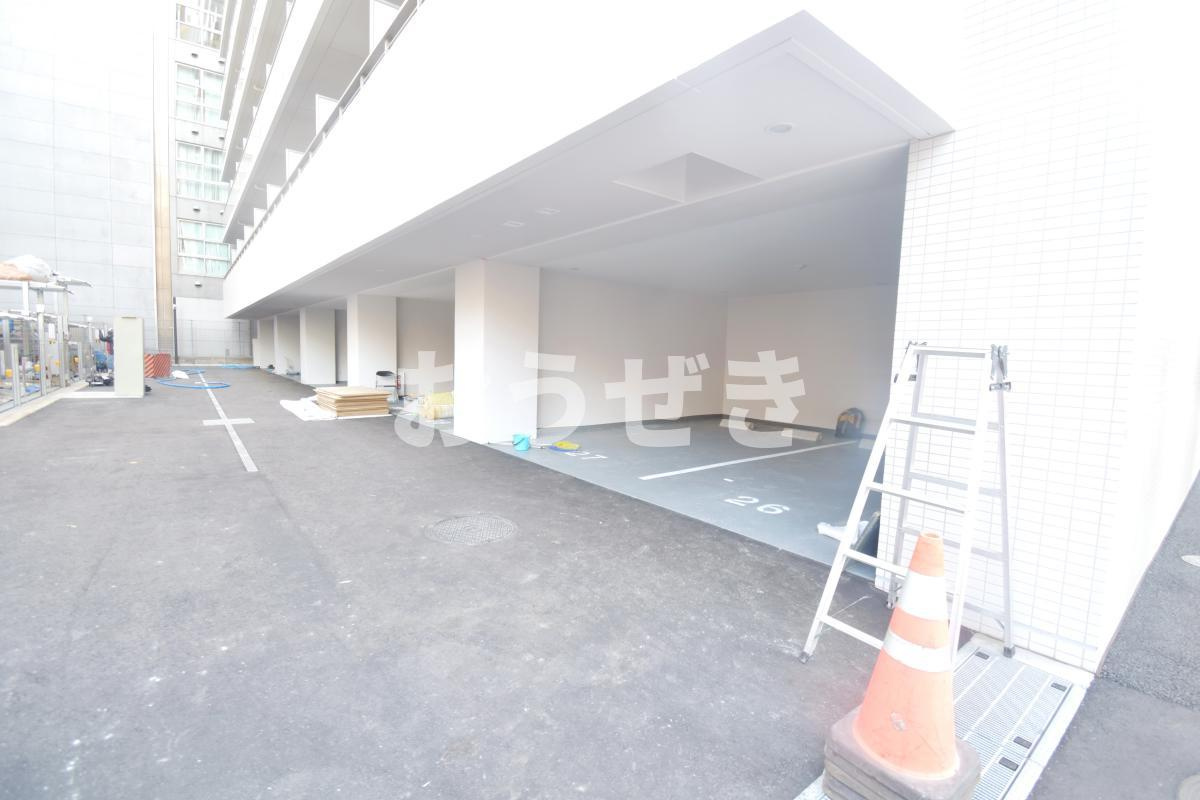 パークアクシス横濱大通り公園の駐車場