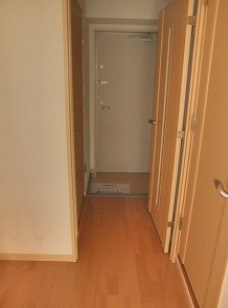 ライジングプレイス浅草の玄関