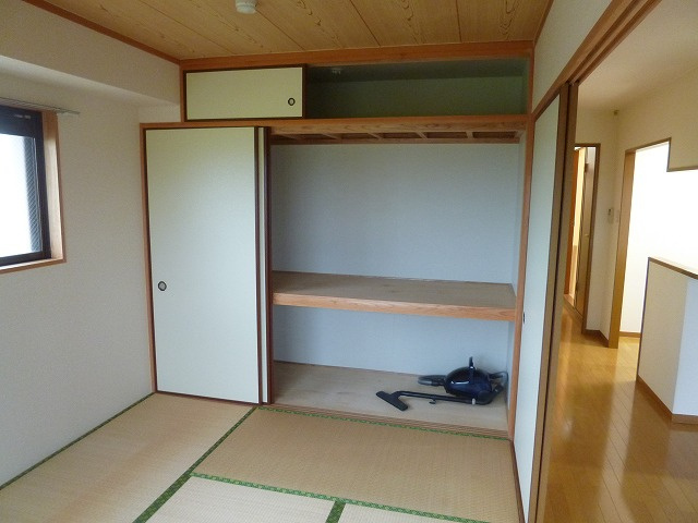 グリーンマンション【キャッシュバック対象物件】の収納|専用の収納スペースです