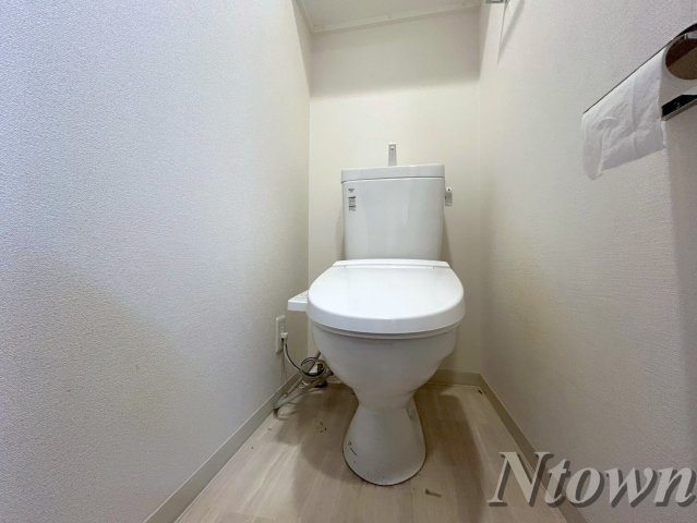 【トイレ】 | プレサンス栄フェル | トイレもきれいです
