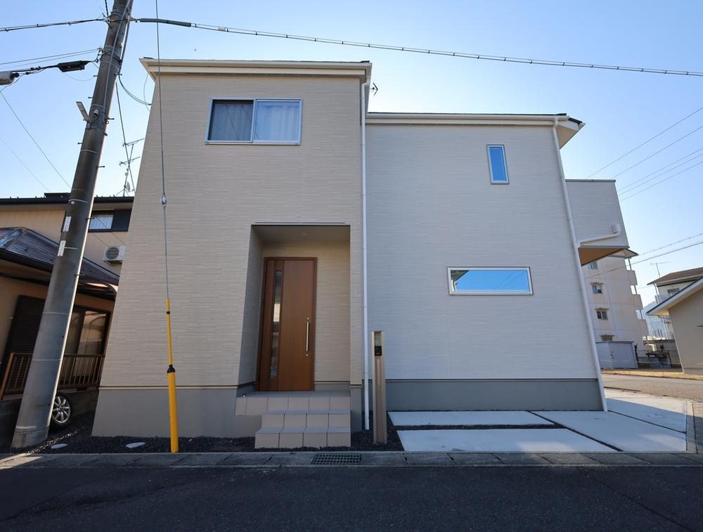 野洲市上屋　中古戸建の外観