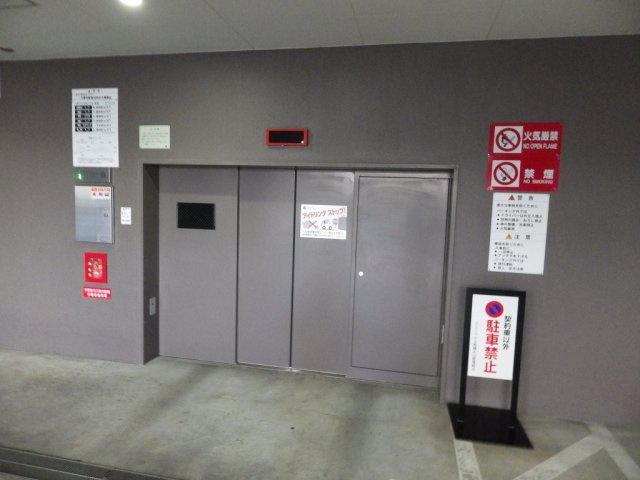 フェニックス板橋大山の駐車場