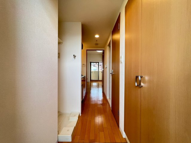 エステムコート梅田天神橋リバーフロントの玄関
