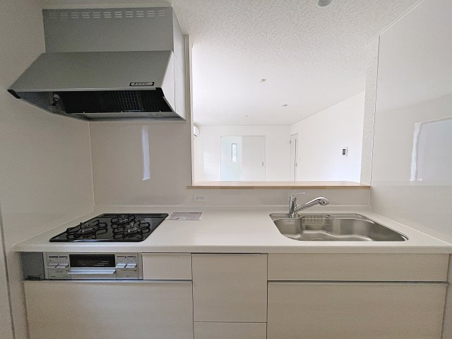 新築戸建・新築建売　喜多方市常盤台第3　松山小・第二中のキッチン|カウンターキッチンでお料理をしながらリビングを見守ることができます！