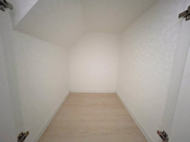 新築戸建・新築建売　喜多方市常盤台第3　松山小・第二中の収納|階段下のスペースを有効活用した収納は、日用品の保管やお掃除道具入れに便利です！