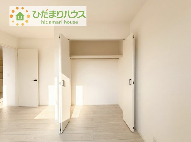 【収納】 | 取手市野々井第1期　新築戸建　2号棟 | ハンガーパイプ付でお洋服の出し入れもラクラクです！