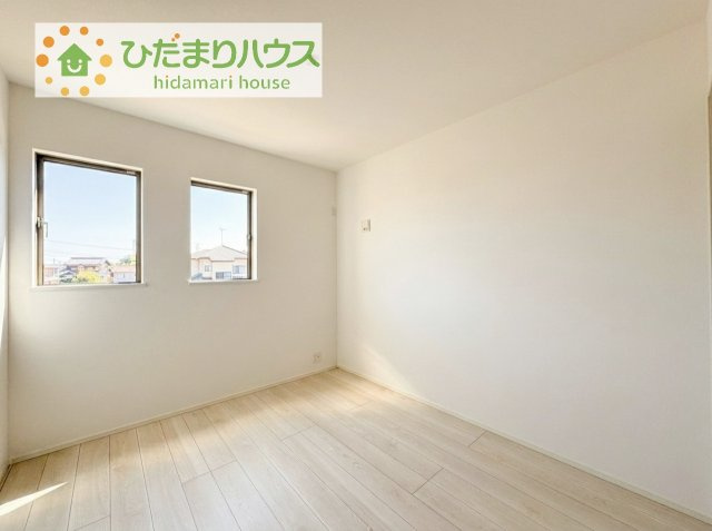 【洋室】 | 取手市野々井第1期　新築戸建　2号棟 | お掃除しやすく、清潔感を保てるのでダニも発生しにくいフローリング♪
