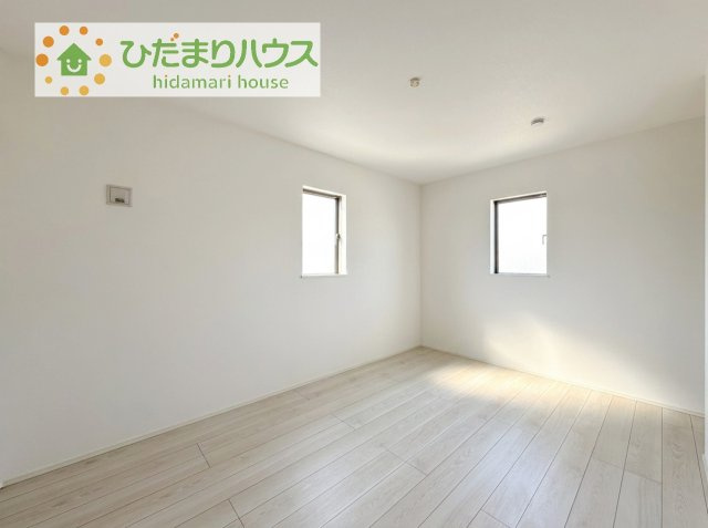 【洋室】 | 取手市野々井第1期　新築戸建　2号棟 | 木の温もりがやさしいフローリング♪