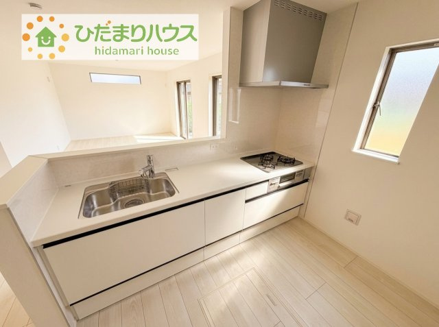 【キッチン】 | 取手市野々井第1期　新築戸建　2号棟 | カウンターは少し高くなってますので、手元が隠れて来客からは見えにくくなってます♪