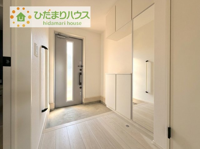 【玄関】 | 取手市野々井第1期　新築戸建　2号棟 | 家族の靴をたっぷり収納！大型シューズクローゼット付き(^^♪