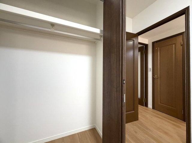 ペット飼育可能なマンション！！眺望感もありつつ、確か、屋上も使えたはず（間違ってたらすみません）の“寿々㐂家”近き、毎日並べる好立地なラーメンマンション『フェイム上星川ヒルサイドテラス』リフォームの収納|収納があります