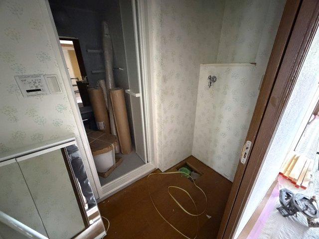 ただいま絶賛施工中！！７月下旬には生まれ変わるペット飼育可能なマンション！！確か、屋上も使えたはずの“寿々㐂家”近きイケイケ！！毎日並べる好立地な『フェイム上星川』リフォームの浴室|コンパクトで使いやすいお風呂です