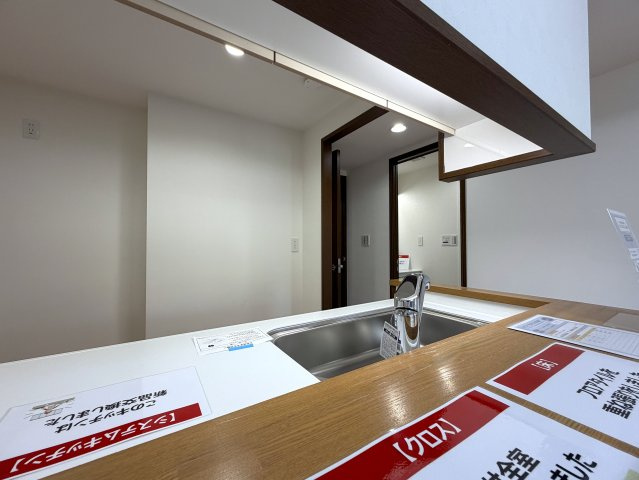 ペット飼育可能なマンション！！眺望感もありつつ、確か、屋上も使えたはず（間違ってたらすみません）の“寿々㐂家”近き、毎日並べる好立地なラーメンマンション『フェイム上星川ヒルサイドテラス』リフォームのキッチン|使いやすいキッチンです