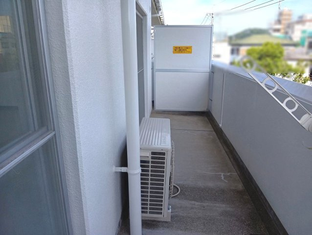 城山清涼ハイツ2号棟のバルコニー|バルコニーがあります