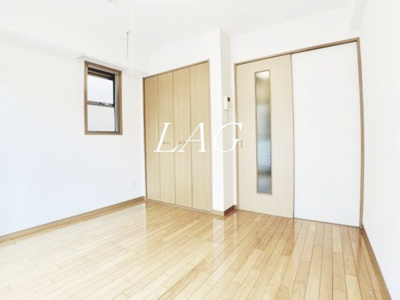 【居間・リビング】 | キバサンフラット | 洋室のお部屋です。