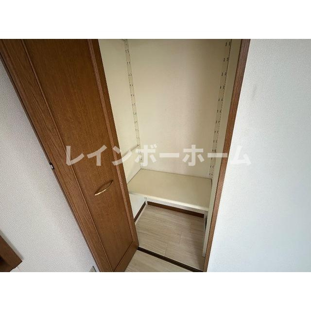 ルティレ浦和　旧プリティーハイツの収納