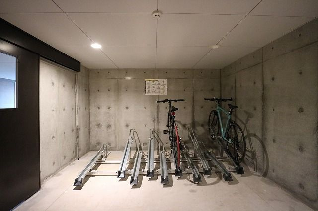 グレージュ大橋の駐車場