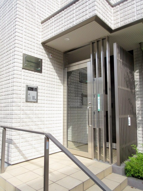 Ｖｅｇａ ｋｏｍａｇｏｍｅ Ｅａｓｔのロビー|共用階段