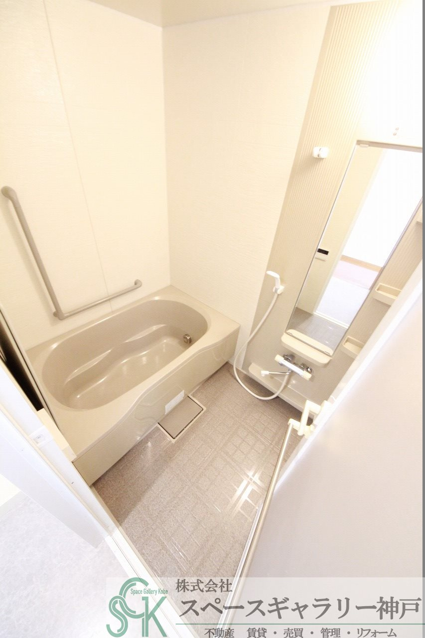 アプリーレ垂水の浴室|※お部屋により仕様が異なる場合があります※リフォーム前のお写真になります※