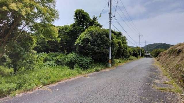 山口市小郡上郷八方原　蓄電池置場の外観