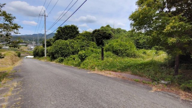 山口市小郡上郷八方原　蓄電池置場の外観