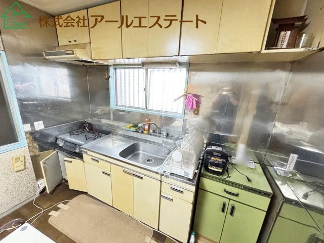 高砂市荒井町小松原4丁目　　山陽電鉄「荒井駅」徒歩15分のキッチン