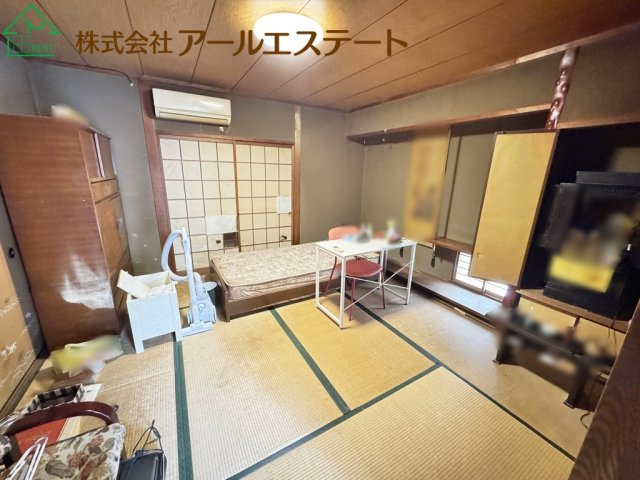 高砂市荒井町小松原4丁目　　山陽電鉄「荒井駅」徒歩15分の寝室
