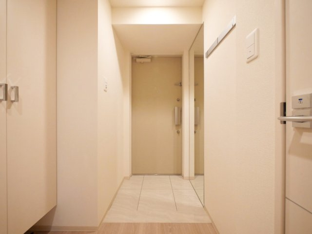 セイワパレス本町東の玄関