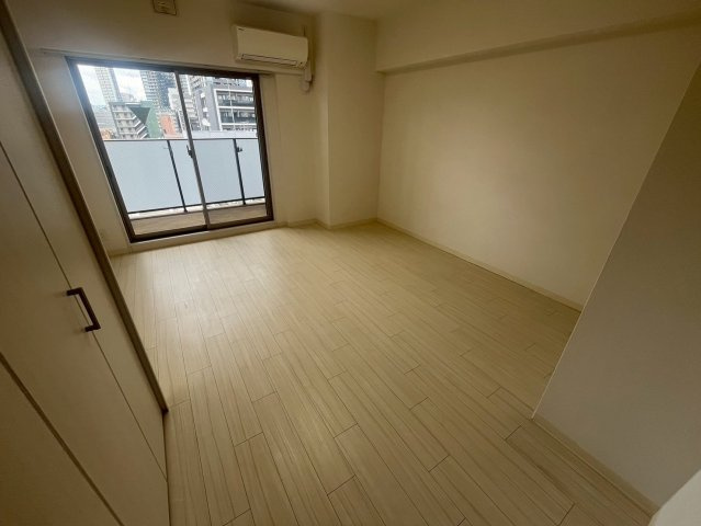 メインステージ心斎橋EASTの洋室