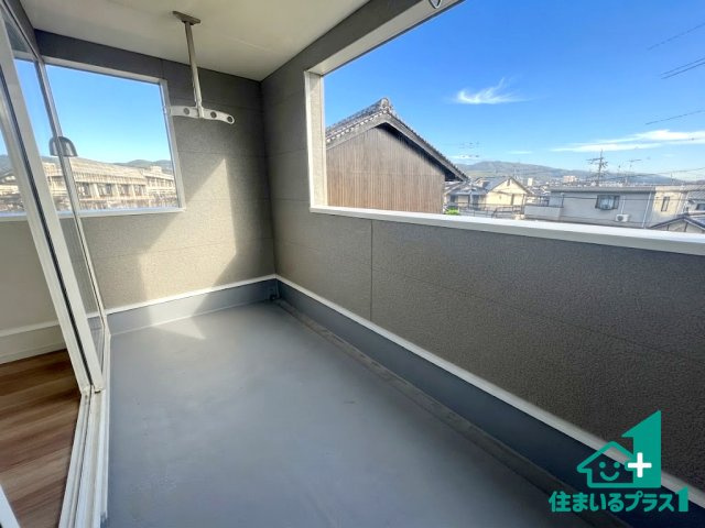 ●生駒市萩原町　第1期　新築一戸建てのバルコニー|急な雨でも安心のインナーバルコニー！