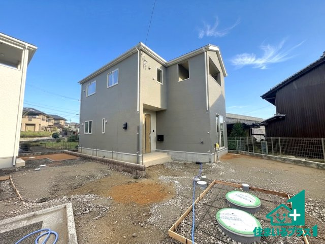 ●生駒市萩原町　第1期　新築一戸建ての外観|お客様に長く安心して住んでいだだける事にこだわった家づくり！住んでからのアフターサービスにもしっかりと取り組んでいます！