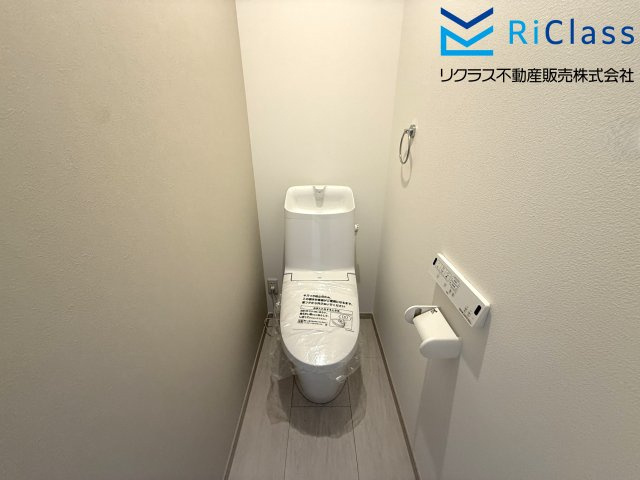 新築未入居　神戸市兵庫区上祇園町2-27　のトイレ|落ち着いたトイレです