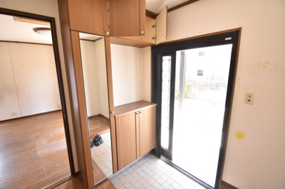 【玄関】 | 東坂元2丁目2階建　中古戸建て
