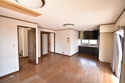 【居間・リビング】 | 東坂元2丁目2階建　中古戸建て