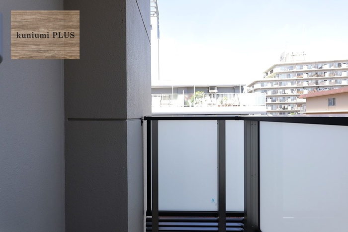 ブランニード河内小阪のバルコニー