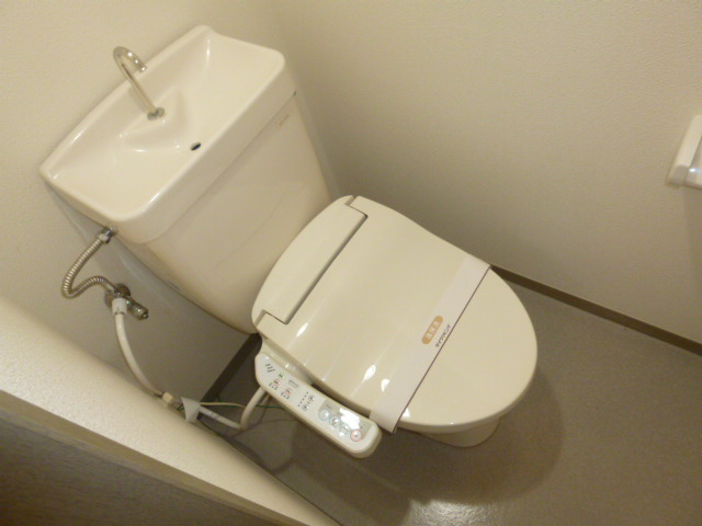 グリーンハイツ神田Bのトイレ|温水洗浄便座