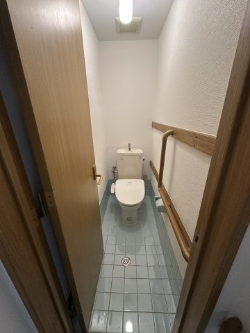 深草フケノ内町　貸家のトイレ